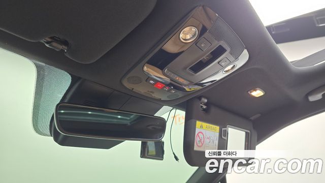 Kia Sorento 2023 — photo 17