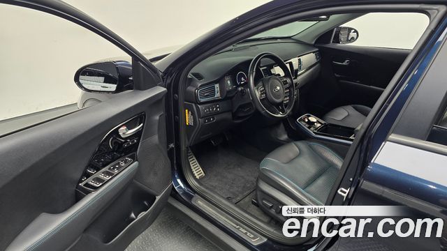 Kia Niro 2019 — photo 17