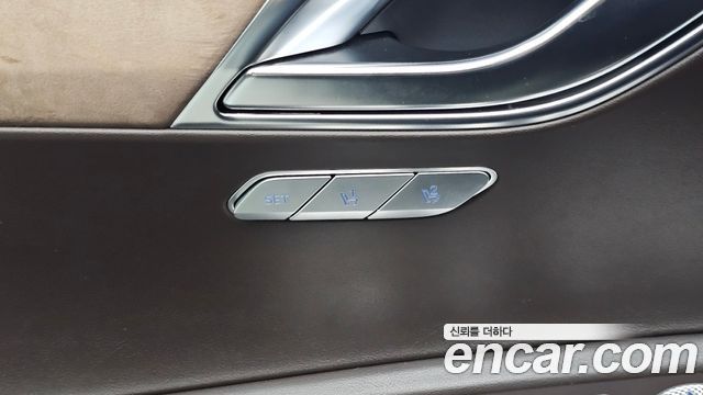 Genesis GV80 2022 — photo 26