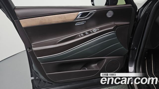 Genesis GV80 2022 — photo 14