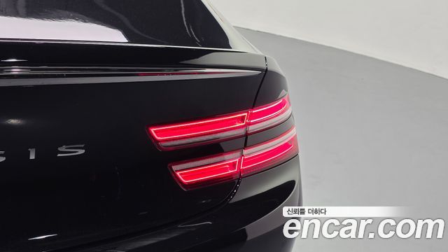 Genesis G80 2023 — photo 9