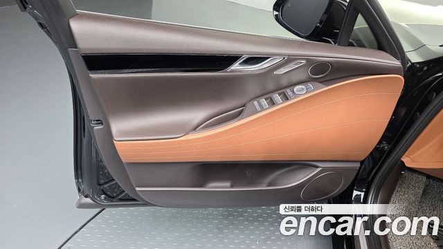 Genesis G80 2023 — photo 14
