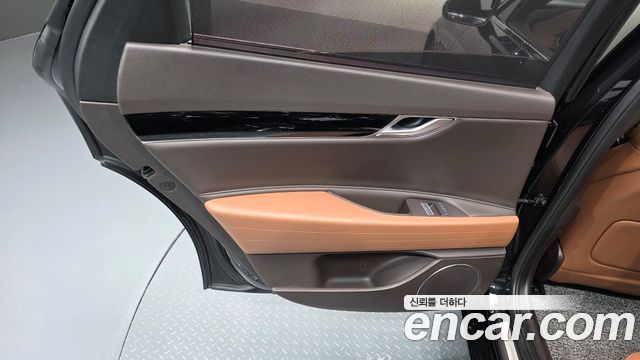 Genesis G80 2023 — photo 15