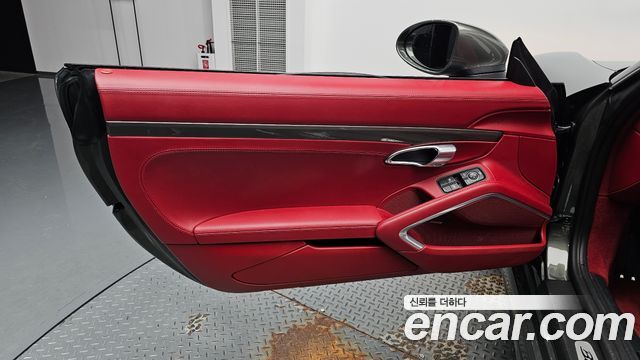 Porsche 718 2022 — photo 14