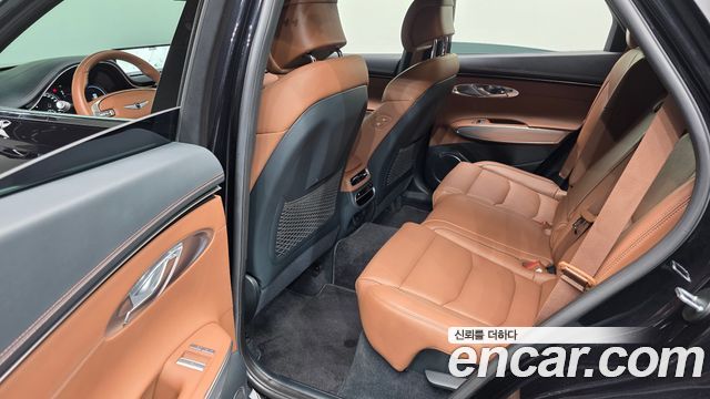 Genesis GV70 2021 — photo 18