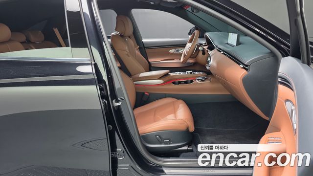 Genesis GV70 2021 — photo 16