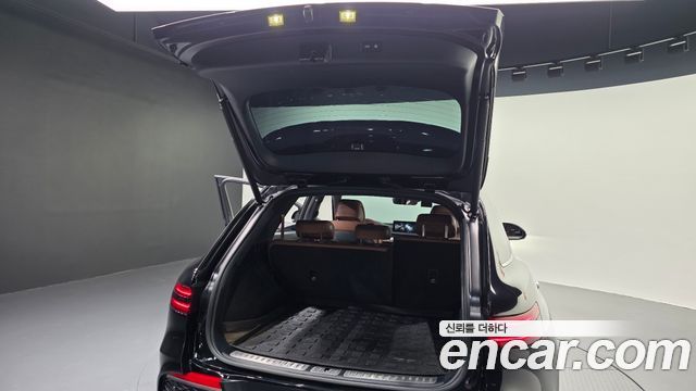 Genesis GV70 2021 — photo 33