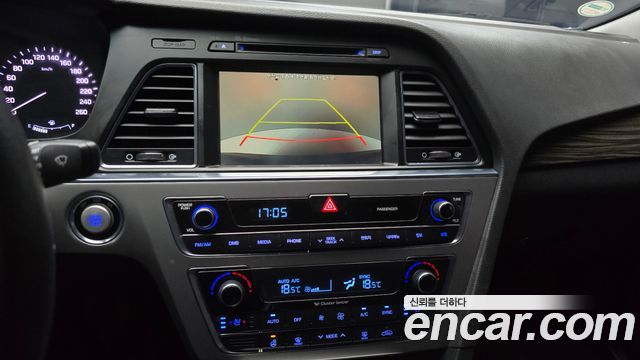 Hyundai Sonata 2015 — photo 16