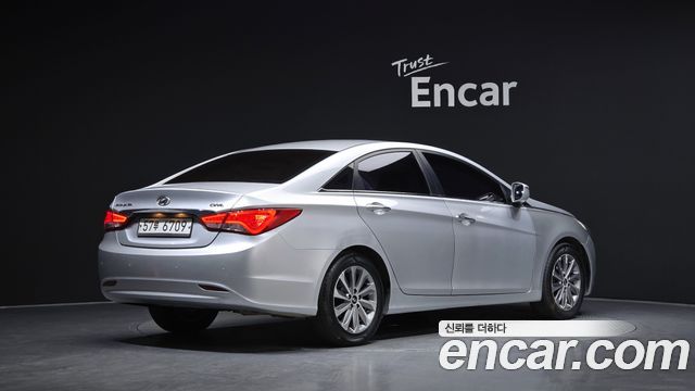 Hyundai Sonata 2014 — photo 2
