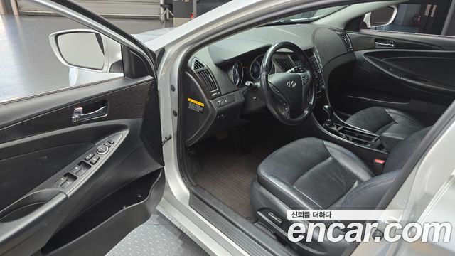 Hyundai Sonata 2014 — photo 10