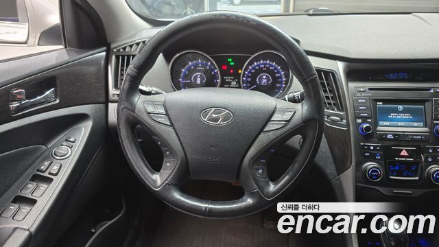 Hyundai Sonata 2014 — photo 13