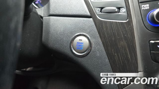 Hyundai Sonata 2014 — photo 18