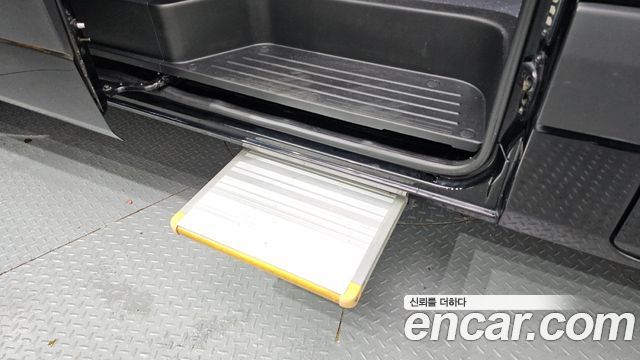 Hyundai Solati 2025 — photo 20