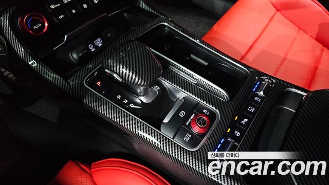 Kia Stinger 2019 — photo 9