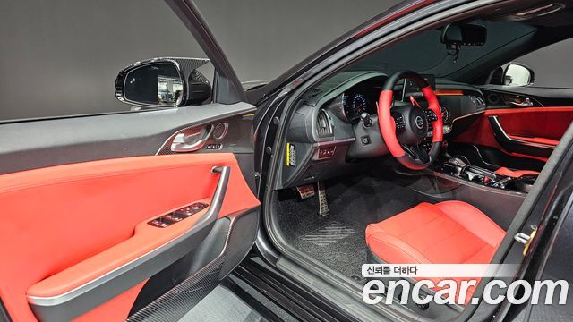 Kia Stinger 2019 — photo 10