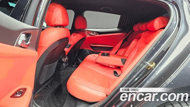 Kia Stinger 2019 — photo 11