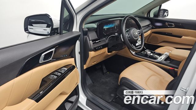 Kia Canival 2021 — photo 10