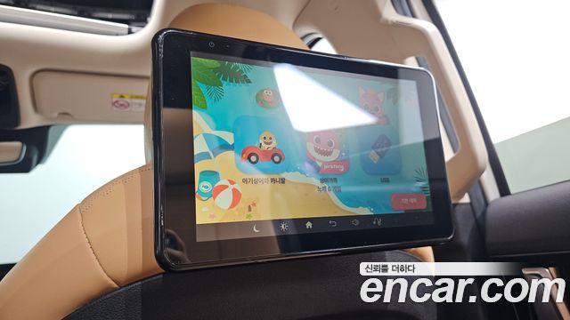 Kia Canival 2021 — photo 16