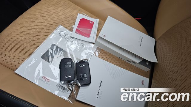Kia Canival 2021 — photo 20