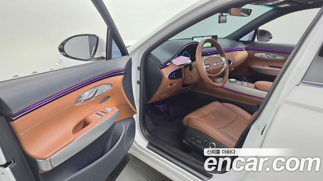 Genesis GV70 2021 — photo 13