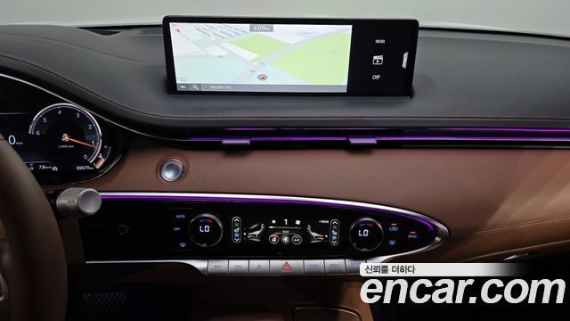 Genesis GV70 2021 — photo 19