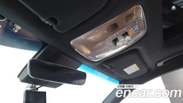 Genesis GV70 2021 — photo 26