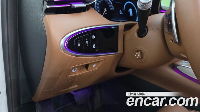 Genesis GV70 2021 — photo 28