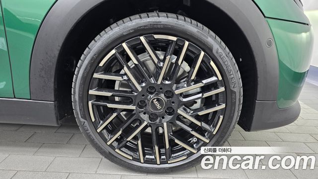Mini Cooper 2025 — photo 7