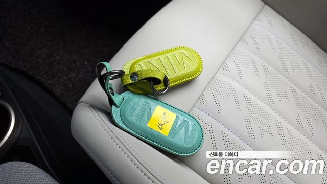Mini Cooper 2025 — photo 31