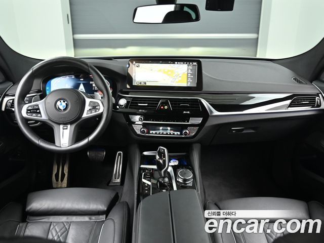 BMW Gran Turismo 2024 — photo 8