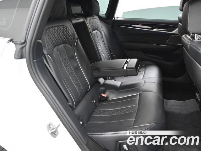 BMW Gran Turismo 2024 — photo 13