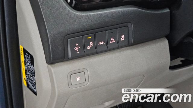 Kia Canival 2016 — photo 14