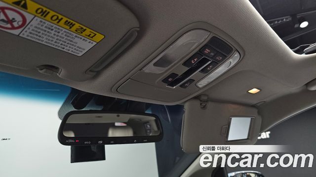 Kia Canival 2016 — photo 17