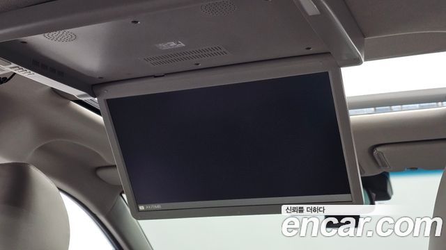 Kia Canival 2016 — photo 19
