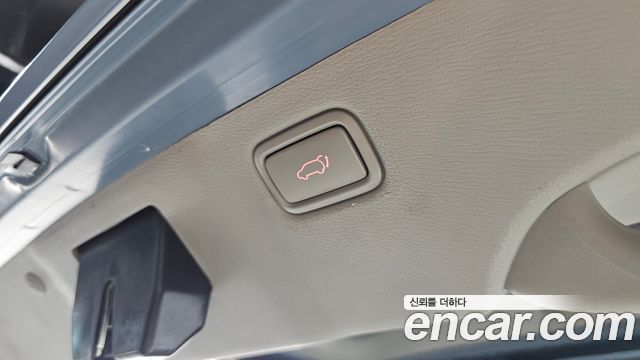 Kia Canival 2016 — photo 20