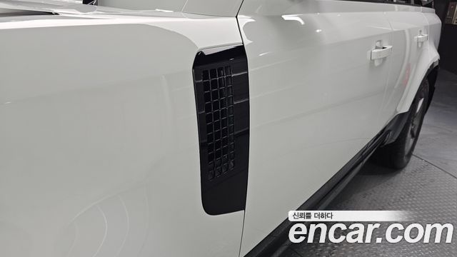 Land Rover Defender 2026 — photo 20
