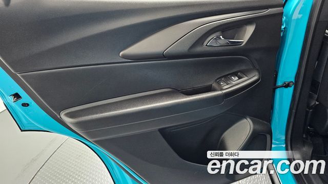 Chevrolet Korea Trailblazer 2022 — photo 15