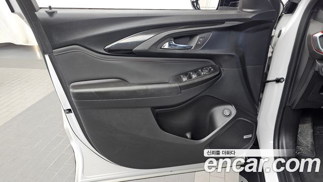 Chevrolet Korea Trailblazer 2021 — photo 14