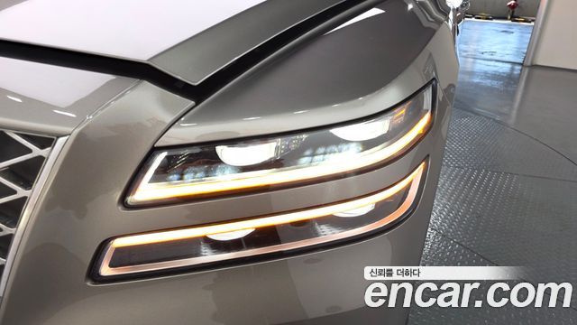 Genesis GV80 2020 — photo 8