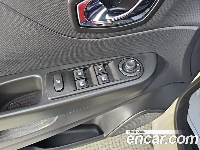 Renault Korea QM3 2015 — photo 17