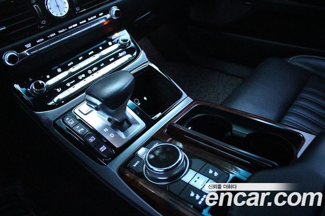 Genesis EQ900 2016 — photo 11