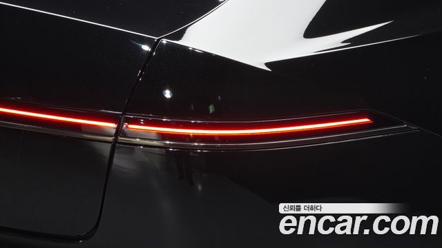 Hyundai Grandeur 2023 — photo 9