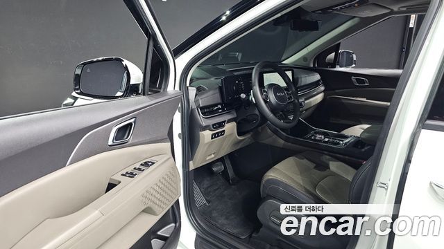 Kia Canival 2024 — photo 13