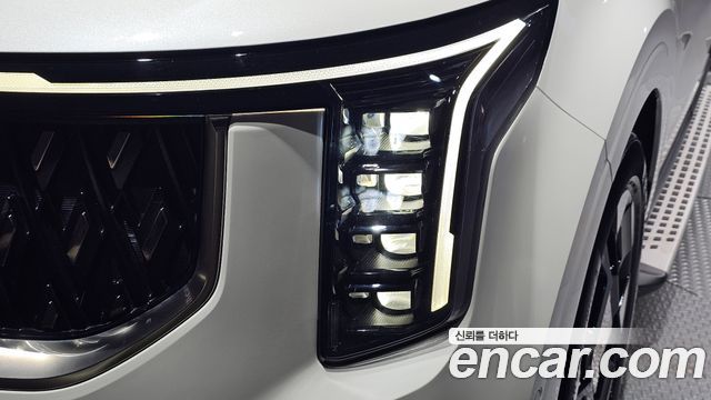 Kia Canival 2024 — photo 8