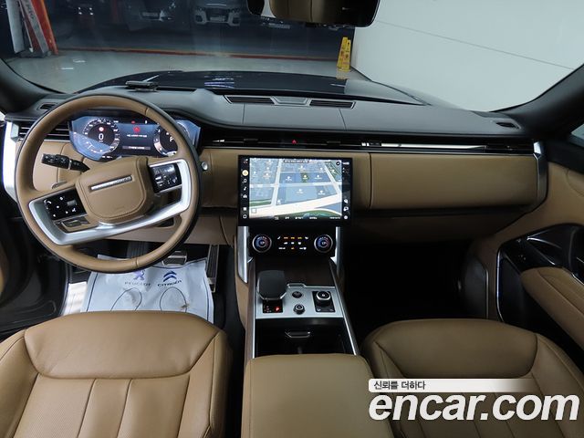Land Rover Range Rover 2023 — photo 7