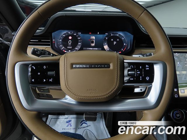 Land Rover Range Rover 2023 — photo 8