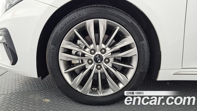 Kia K5 2019 — photo 5