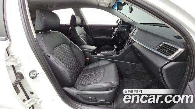 Kia K5 2019 — photo 11