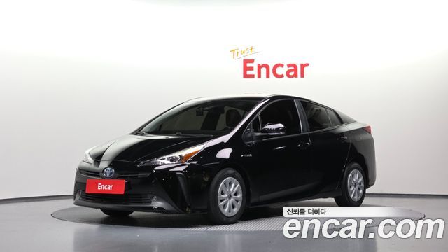 Toyota Prius 2022 — photo 1