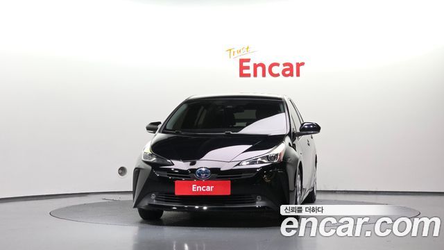 Toyota Prius 2022 — photo 3